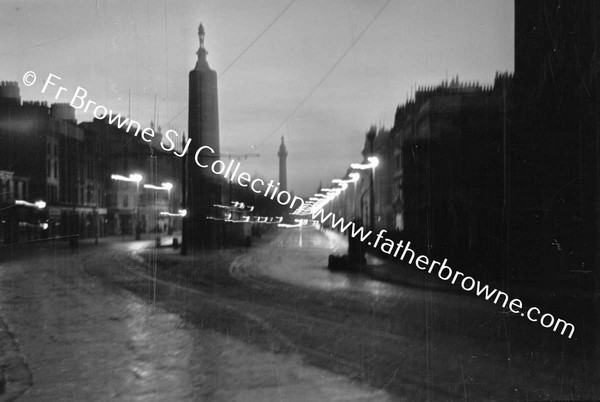 DAWN IN O'CONNELL STREET PARNELL MONUMENT